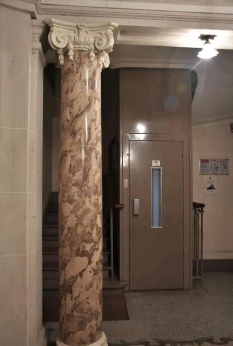 Sorbonne Notre Dame Joli Nid Calme Clair Type Pied Notre Dame Parijs